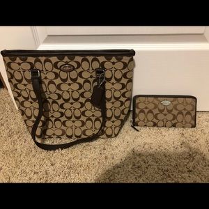 Coach purse and wallet